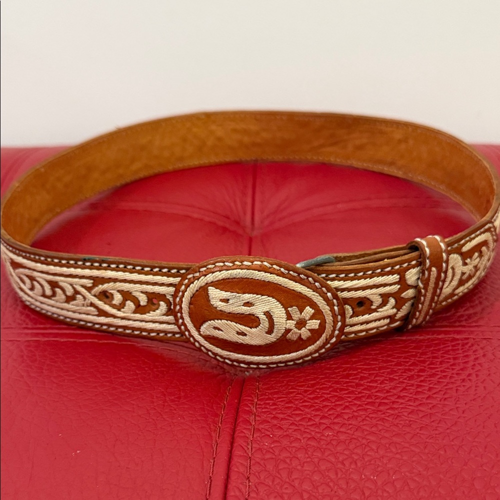 Mexican Tan Leather Belt With Horse Shoe Buckle